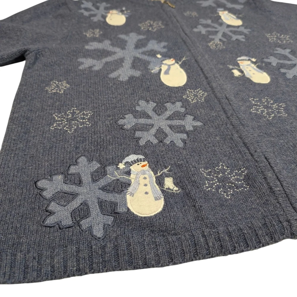 Croft & Barrow Embroidered Winter Snowmen & Snowflakes Zip Sweater Jacket. XL